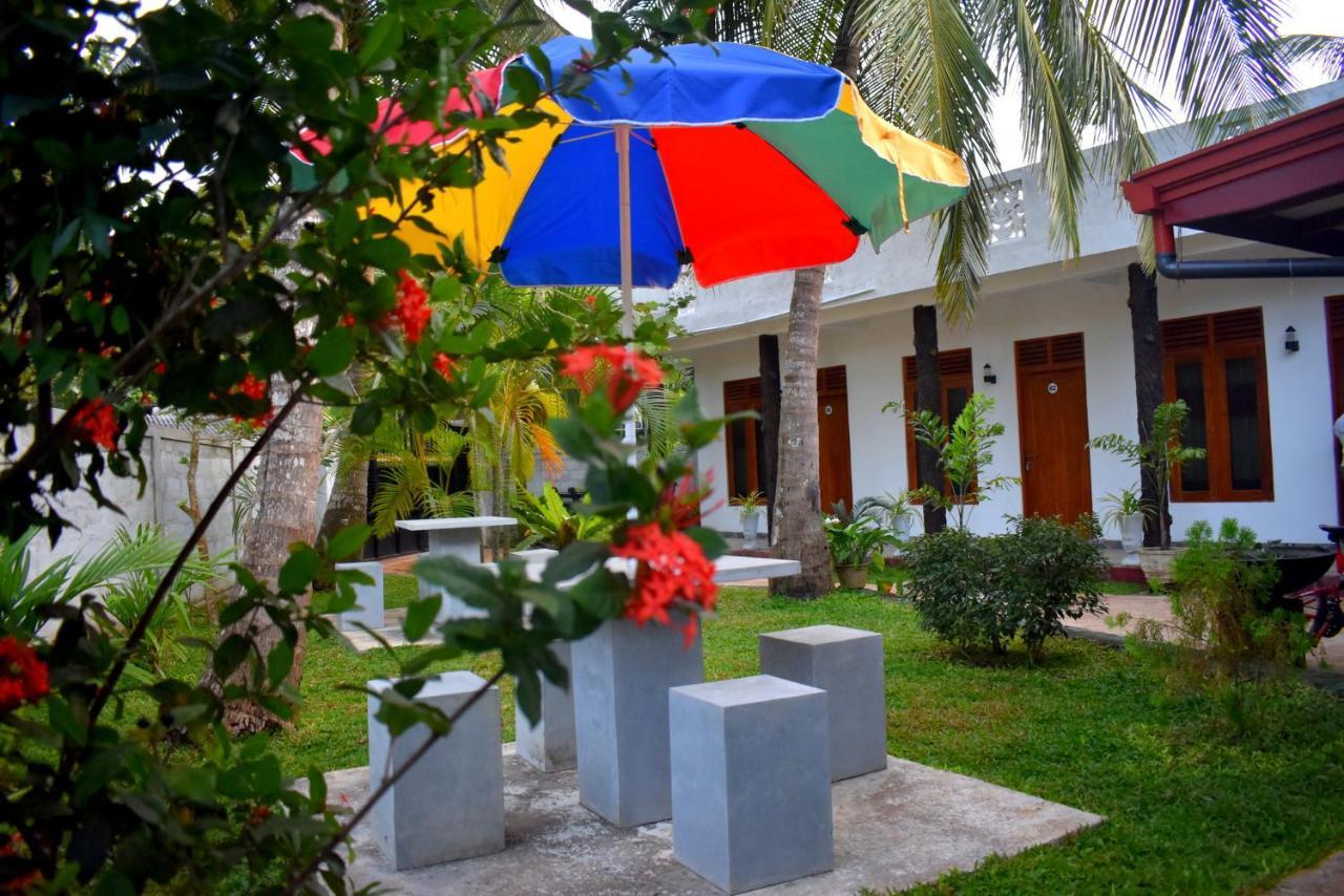 Kaushika Resort Анурадхапура Екстериор снимка
